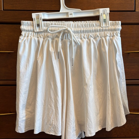 Love Tree Two In One White Drawstring Active Skort Small - Picture 1 of 6